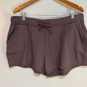 QUINCE PLUM COLORED TIE WAISTED LOUNGE SHORTS SZ XL